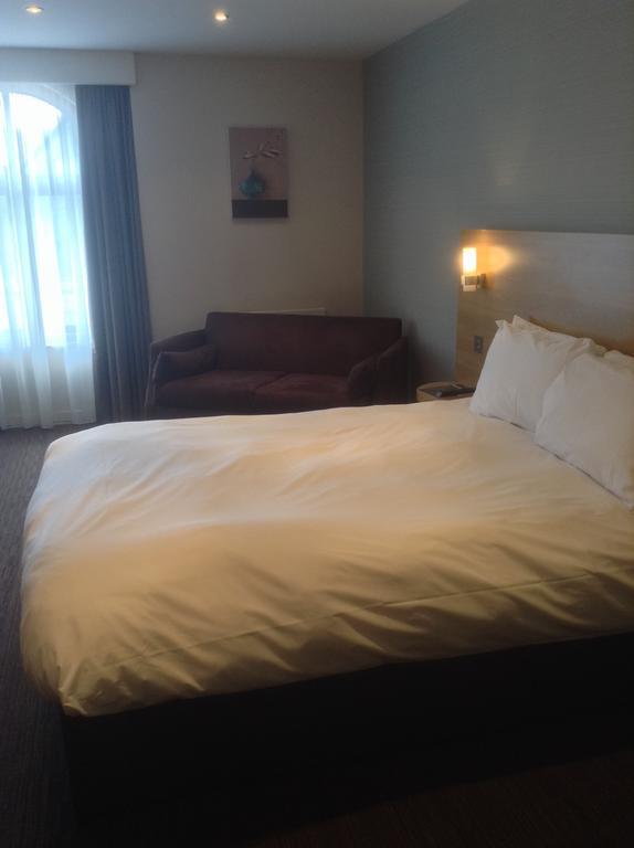 Eaton Hotel Бирмингам Екстериор снимка